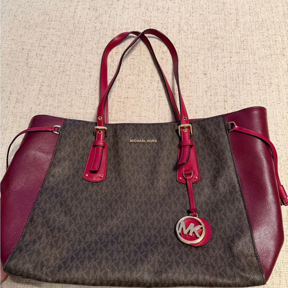 Michael Kors Burgundy and Brown Tote Bag - Picture 2 of 11